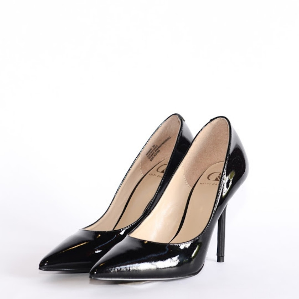 Kelsi Dagger Karmine Black Pump Heel